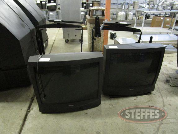 (2) Toshiba 32" televisions